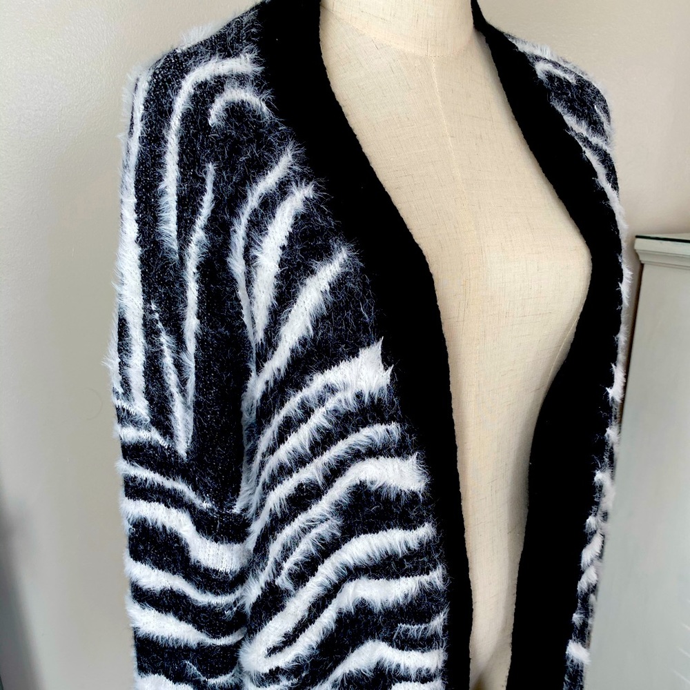 ❤️ Boutique Cardigan women’s sz L